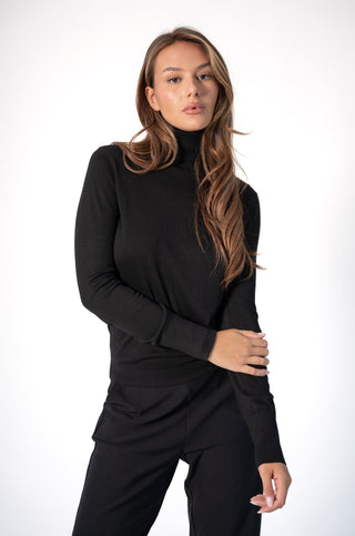 Thamar Turtleneck