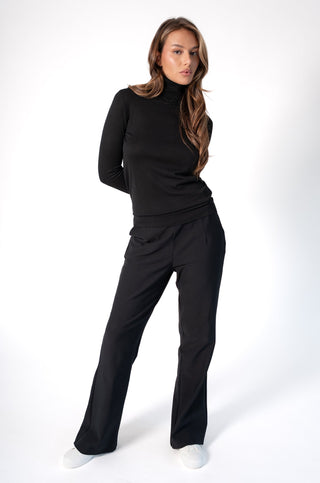 Thamar Turtleneck