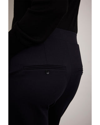 Lily wide uni sport
